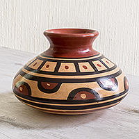 Jarrón decorativo de cerámica, 'Tiempo e Historia' - Jarrón decorativo de cerámica artesanal estilo prehispánico