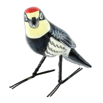 estatuilla de cerámica - Figura de pájaro carpintero bellota de cerámica artesanal de Guatemala