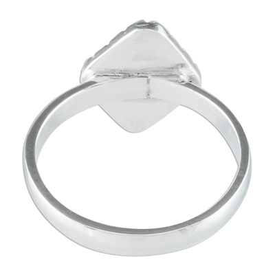 Jade-Cocktailring - Ring aus Sterlingsilber mit einem sehr dunkelgrünen Jadediamanten