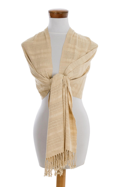 Rayon-Schal - Handgewebter Schal aus beigem Rayon mit Rückengurt aus Guatemala