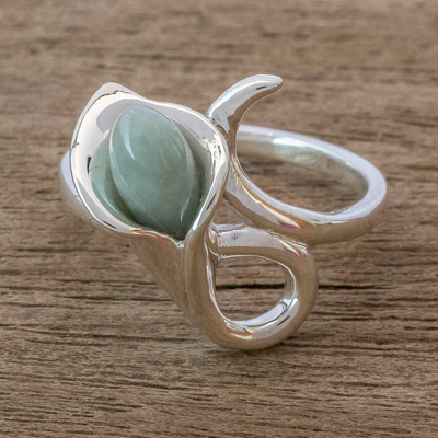 Jade cocktail ring, 'Mixco Lily in Light Green' - Light Green Jade Calla Lily Motif Ring