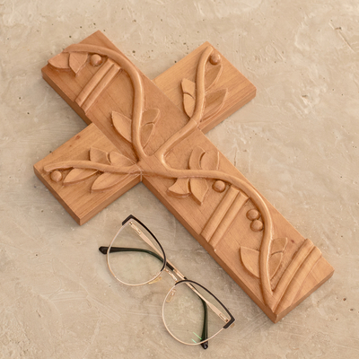 Cruz de pared de madera, 'Reborn in Faith' - Cruz de pared de madera de cedro artesanal