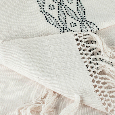 Camino de mesa de algodón - Camino de mesa de algodón de alabastro con detalles en azul oscuro