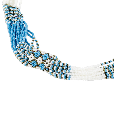 Lange Perlen-Torsade-Halskette, „Türkis und weiße Harmonie“. - Handgefertigte türkisfarbene und weiße Perlenkette