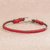 Leder- und Makramee-Armband, 'Destination - Unisex-Armband aus Leder und rotem Kordel