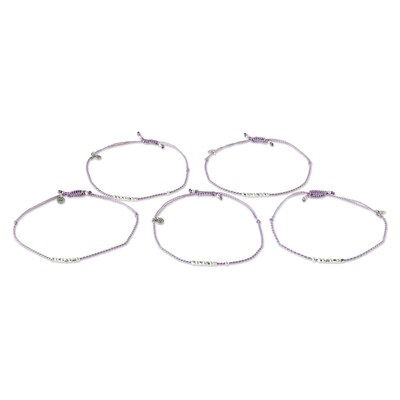 Makramee-Armbänder mit Perlen, (5er-Set) - Lavendelfarbene Kordelarmbänder mit Perlen (5er-Set)