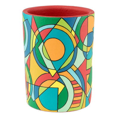 Dekorative Terrakotta-Vase, 'Crimson Joy' - Dekorative geometrische Terrakotta-Vase aus Nicaragua