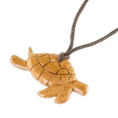 Collar colgante de madera recuperada - collar de tortuga tallado a mano