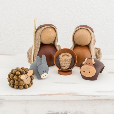 Krippe aus getrocknetem Kürbis, 'Geburt in Bethlehem' (6 Stück) - 6 Naif Getrocknete Kürbis Krippenfiguren aus El Salvador