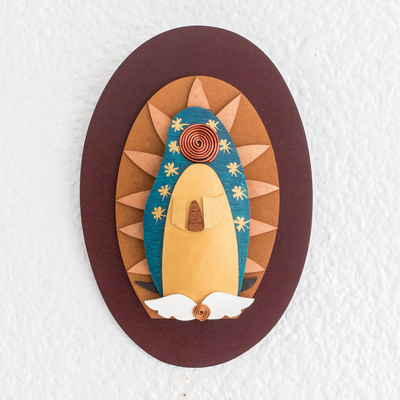 Holz-Wandkunst, 'Gesegnete Guadalupe' - Kürbis Akzent moderne Holz Jungfrau von Guadalupe Plakette