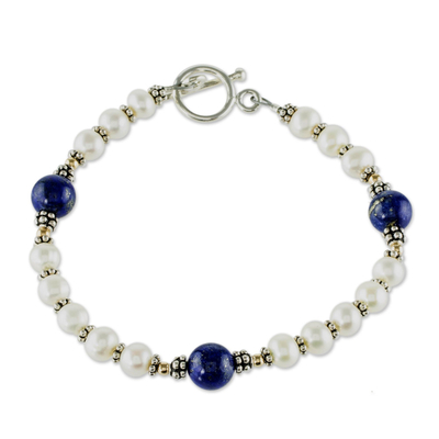 Cultured pearl and lapis lazuli beaded bracelet, 'Blue and White' - Beaded Bracelet with Cultured Pearl and Lapis Lazuli