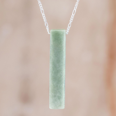 Jade-Anhänger-Halskette, 'Pendel in Apfelgrün' - Apfelgrüner Jade-Anhänger Halskette aus Guatemala