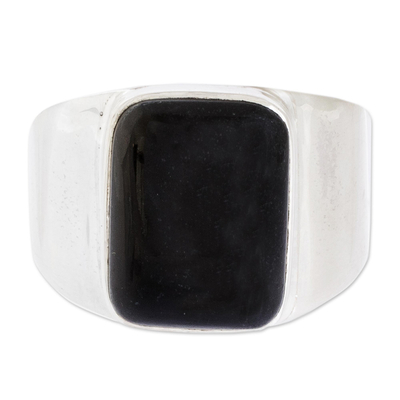 Herrenring aus Jade mit einem Stein - Herren-Statement-Ring aus schwarzer Jade aus Guatemala