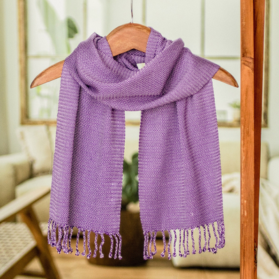 Bufanda de algodón - Pañuelo con flecos morado elaborado artesanalmente