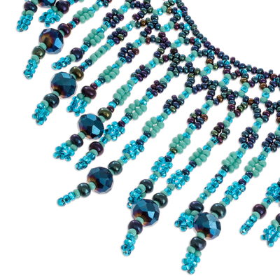 Perlen-Wasserfall-Halskette, 'Symphony of Color in Blue' - Handgefertigte blaue Perlenkette