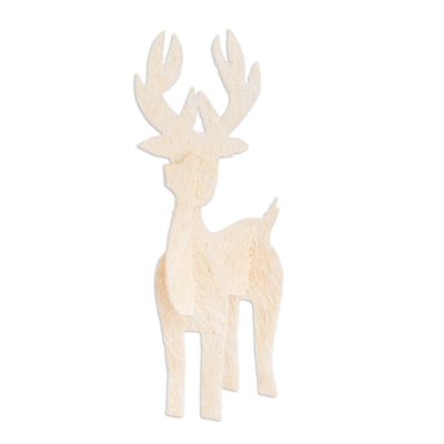 Figura de fibra natural 'Ciervo Blanco' - Figurilla de ciervo costarricense hecha a mano en fibra natural