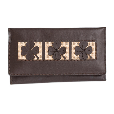 Ledergeldbörse - Geldbörse aus braunem Leder mit Kleeblatt-Motiv und Jutebesatz