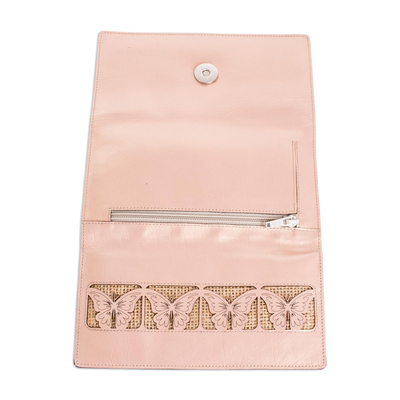Clutch-Handtasche aus Leder, 'Pale Pink Butterflies' - Handtasche mit Jutebesatz und Schmetterling aus Leder in Hellrosa
