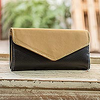 Leather wallet, 'Managua in Black and Tan' - Black and Beige 100% Leather Multi-Compartment Wallet