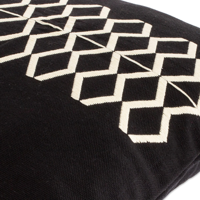 Kissenbezug aus Baumwolle - Kissenbezug aus schwarzer Baumwolle mit elfenbeinfarbenem Rautenmotiv