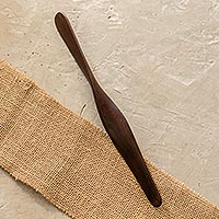 Wood spatula, 'Delicious' - Hand Carved Wood Spatula from Nicaragua