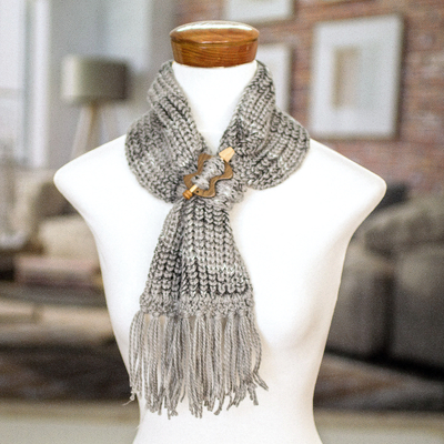 Wrap scarf with clip, Costa Rican Grey
