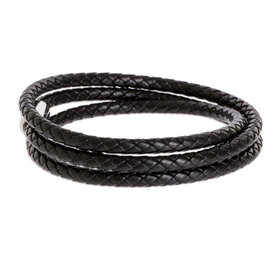 Wickelarmband aus Leder - Schwarzes geflochtenes Unisex-Wickelarmband aus Leder aus Costa Rica