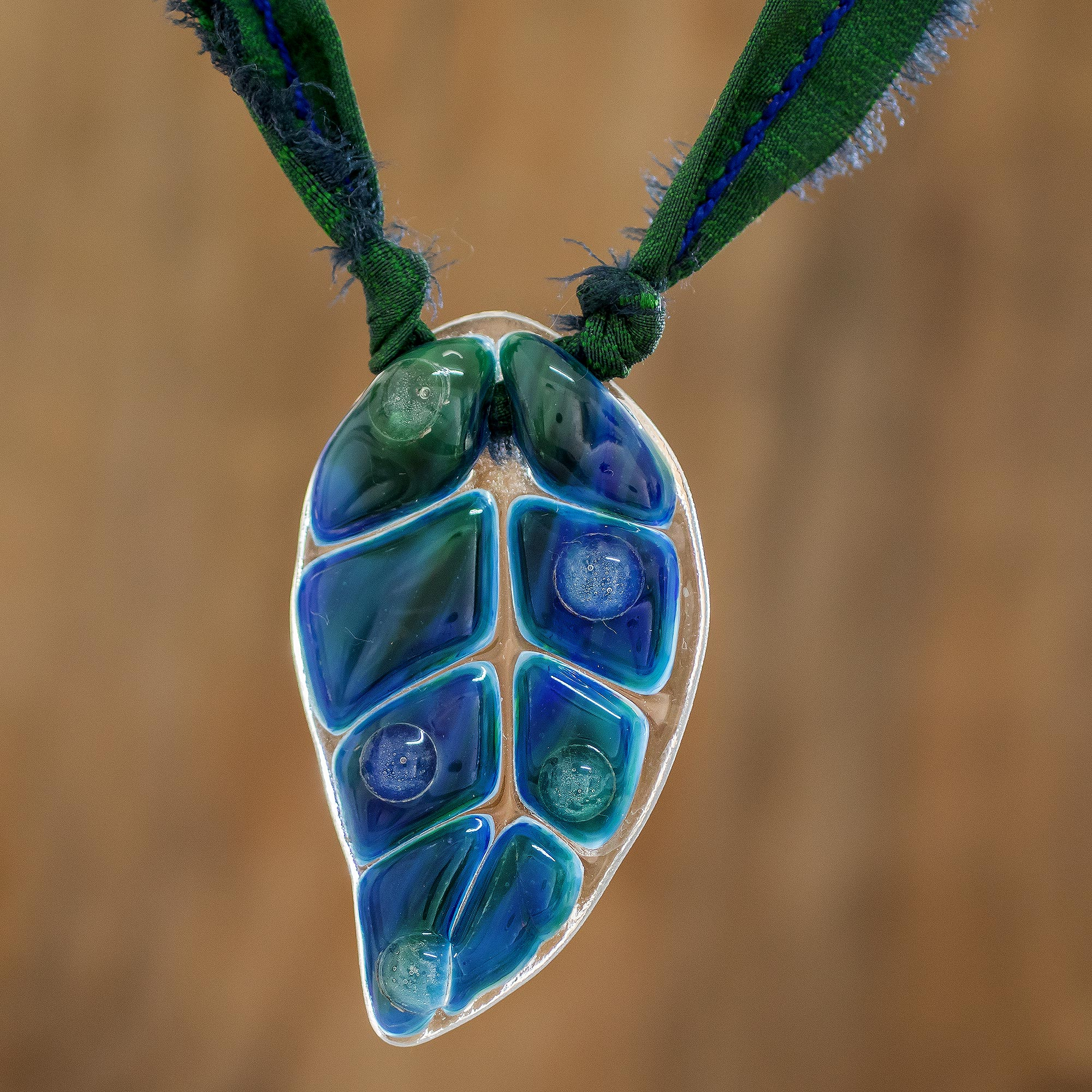 glass leaf pendant