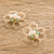 Pendientes colgantes con perlas cultivadas y cuentas de cristal - Aretes de cristal y perlas cultivadas en forma de flor