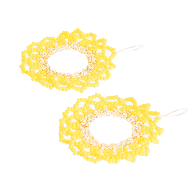Perlenohrringe - Gelbe und weiße Perlen-Sonnenblumen-Ohrhänger mit Haken