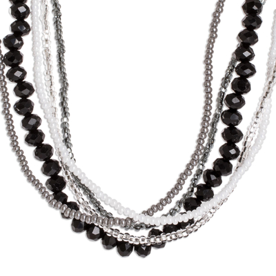 Lange Halsketten mit Glas- und Kristallperlen, 'Ethereal Fusion' (5er-Set) - Schwarz-silberne böhmische Perlenketten (5er-Set)