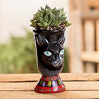 Ceramic flower pot, 'Top Cat in Black'