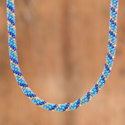 Lange Perlenstrang-Halskette, 'Sea Stripes' (Meeresstreifen) - Blaue Glasperlenkette mit langem Strang