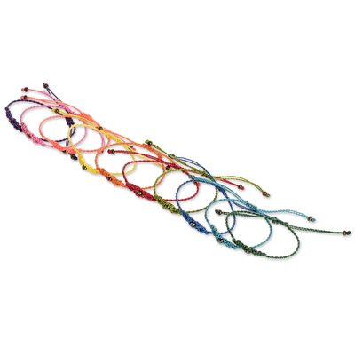 Glasperlen-Makramee-Armbänder, (10er-Set) - Handgefertigte Makramee-Armbänder aus verschiedenen Glasperlen im 10er-Set