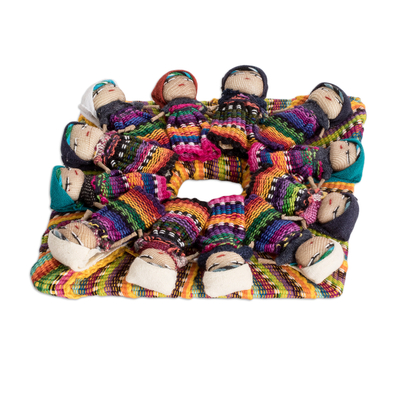 Baumwollmagnet - Rautenförmiger Baumwoll-Sorgenpuppenmagnet aus Guatemala