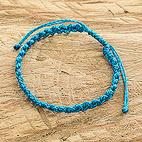 Knot Uncommon in Cyan