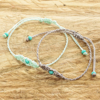 Makramee-Armbänder mit Perlen, (Paar) - Handgefertigte Makramee-Armbänder aus Perlen (Paar)