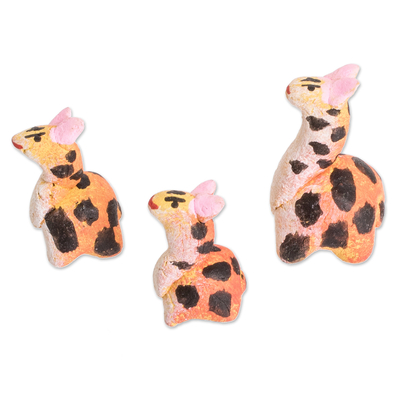 Keramikfiguren, (3er-Set) - Guatemaltekisches Set mit 3 Giraffen-Keramikfiguren