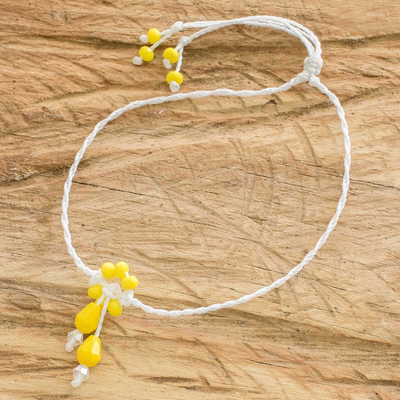 Perlenschnur-Fußkettchen, 'Dangle Blossoms' - Gelbe Perlenschnur-Fußkettchen, handgefertigt in Guatemala