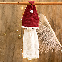 Gehäkelter Handtuchhalter, „Convenient Santa“ – Gehäkelter Weihnachtsmann-Handtuchhalter mit Kunststoffreifen