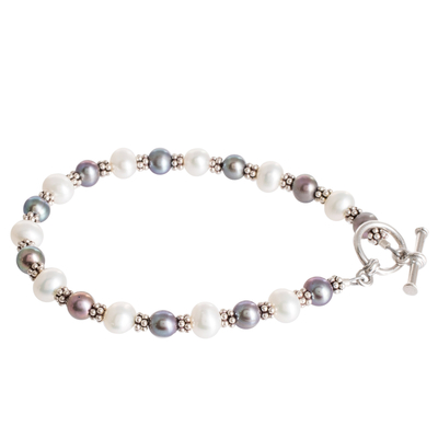 Cultured pearl beaded bracelet, 'Marine Meditations' - White and Grey Cultured Pearl Bracelet from Costa Rica