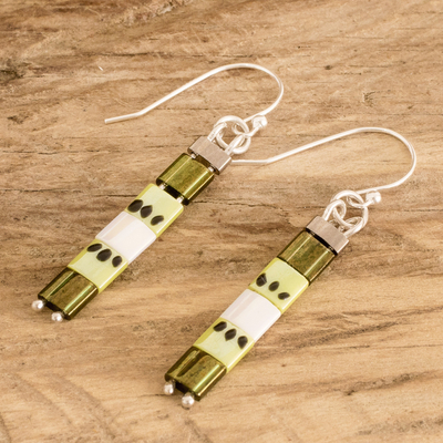 Perlenohrringe - Ohrhänger aus Sterlingsilber und Glasperlen mit Kiwi-Motiv
