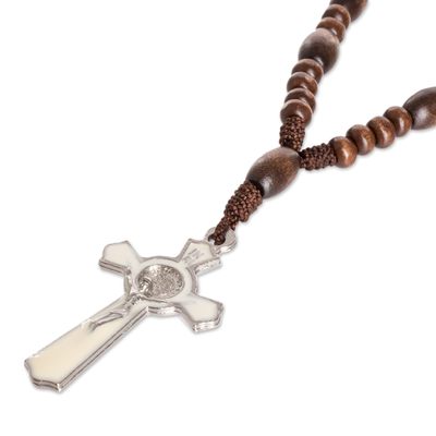 Collar colgante rosario decenario de madera - Collar con colgante de rosario decenario de madera y peltre hecho a mano