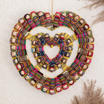 Corona de algodón - Corona de muñeco de algodón con forma de corazón hecha a mano en Guatemala