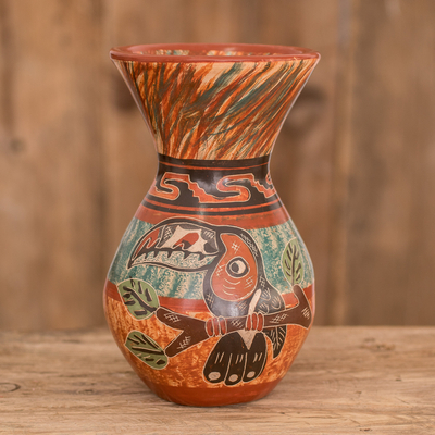 Jarrón decorativo de cerámica - Florero decorativo tucán de cerámica chorotega pintado a mano