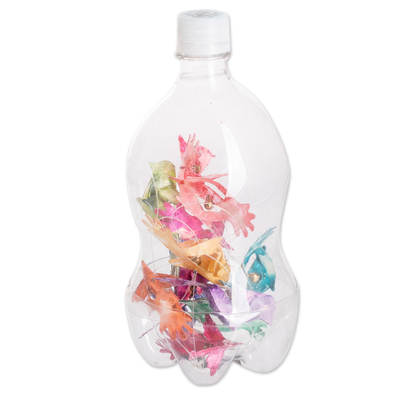 Adornos de plástico reciclado (juego de 12) - Juego de 12 adornos de pájaros coloridos y ecológicos hechos a mano
