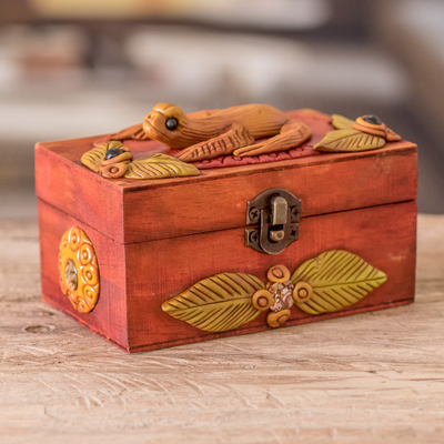 Caja decorativa de madera y resina. - Caja Decorativa de Madera y Resina Perezoso con Herrajes de Latón