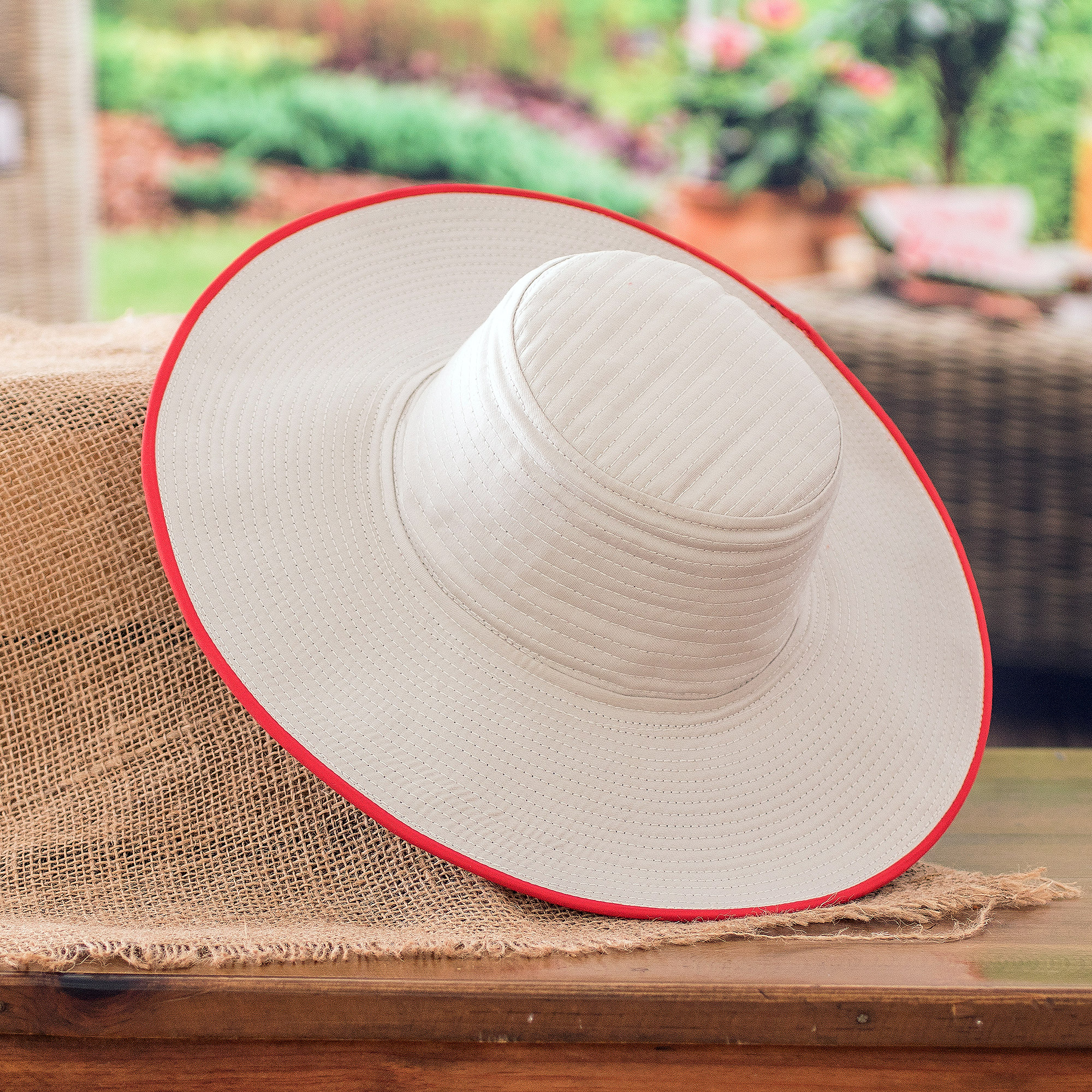 Traditional Cotton Sun Hat with Red Piping and 4-Inch Brim