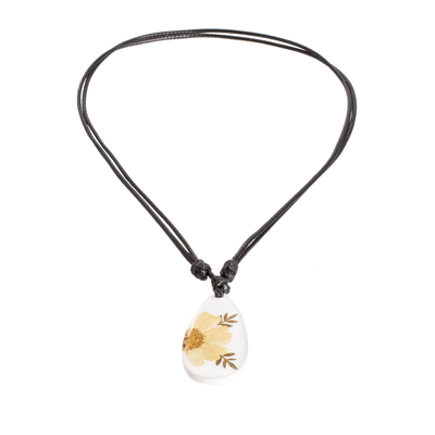 Natural flower pendant necklace, 'Sunrise Daisy' - Yellow Natural Daisy Flower and Resin Pendant Necklace