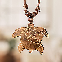 Wood and calabash gourd pendant necklace, 'The Pacific Turtle' - Handcrafted Calabash Gourd Green Turtle Pendant Necklace